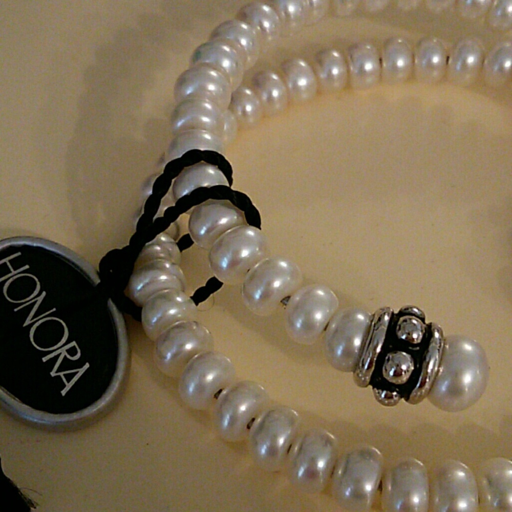 Honora "Pallini" coiled SS freshwater pearl cuff - Picture 2 of 2